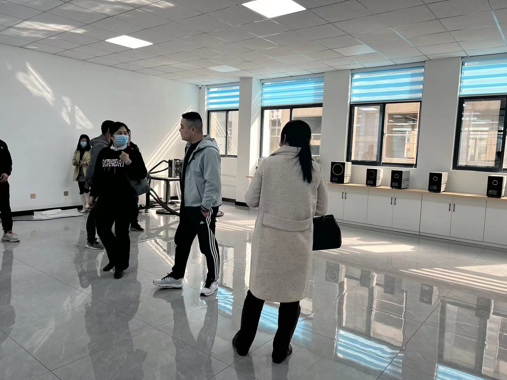 戳我试试